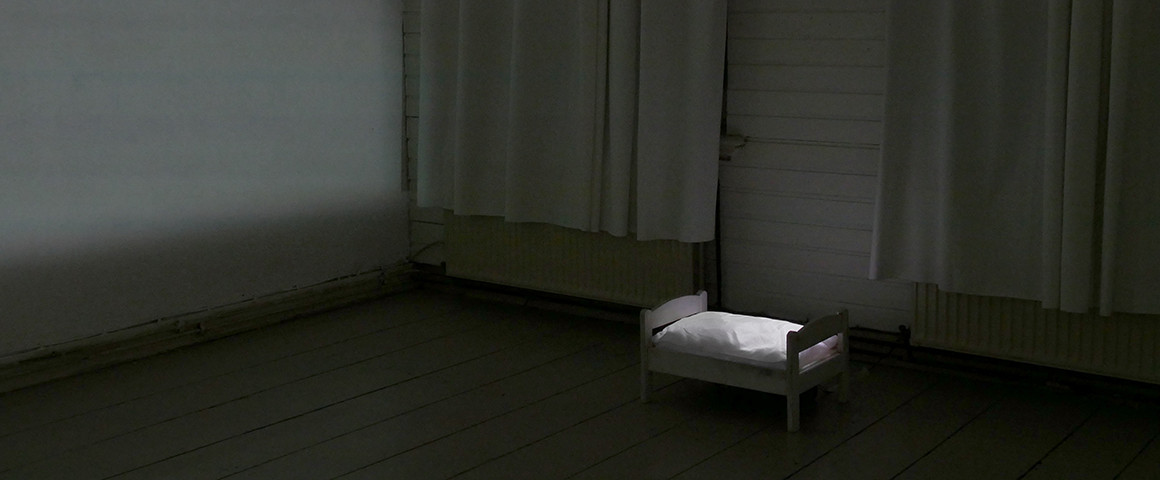 Under Cover – In a Small Bed