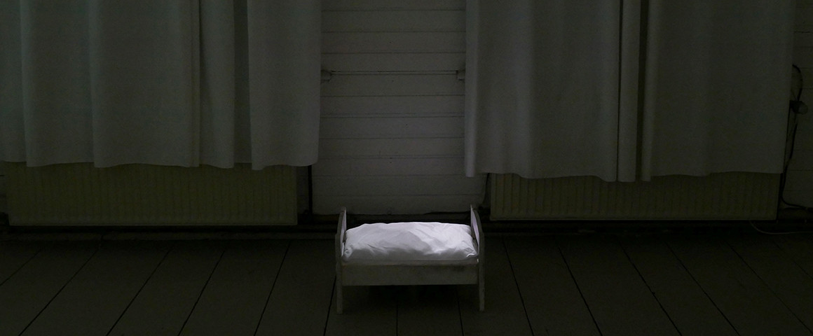 Under Cover – In a Small Bed